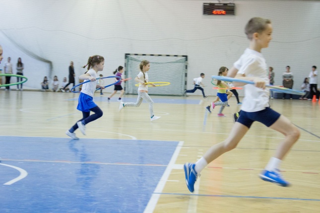 Sportos sorverseny a Bem iskolában - fotó Szarka Lajos