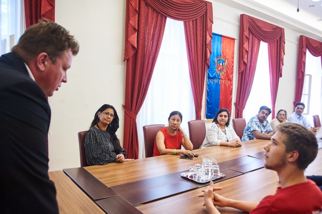 Indiai vendégek a Városházán - fotó Szarka Lajos