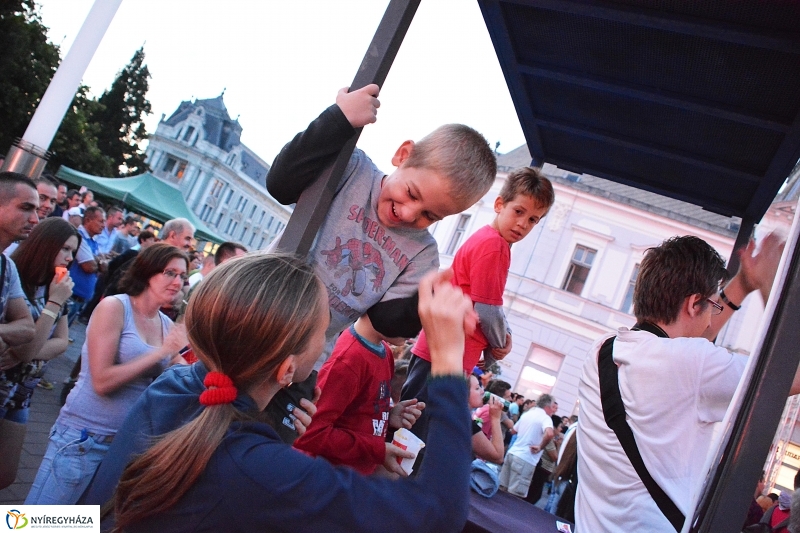 Supernem koncert a Kossuth téren