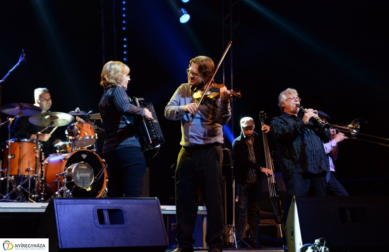 Budapest Klezmer Band a Vidor Nagyszínpadán