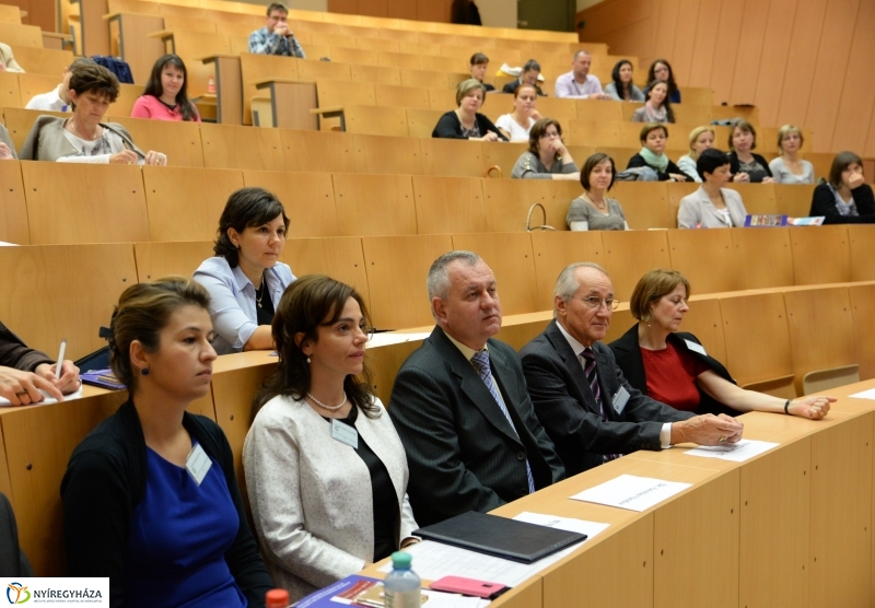 Nyelvtudással Európába-konferencia a Nyíregyházi Főiskolán