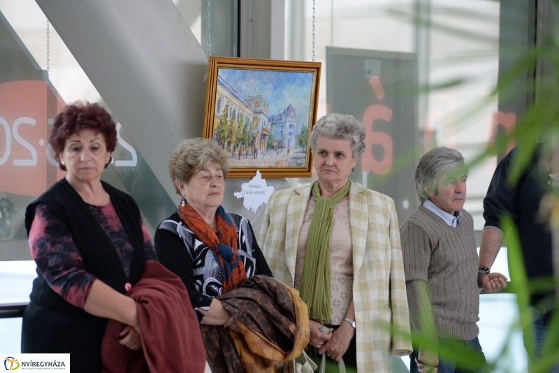 A Korzóban Orémusz József festményeiből nyílt kiállítás