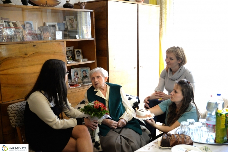 Kató néni 107 éves