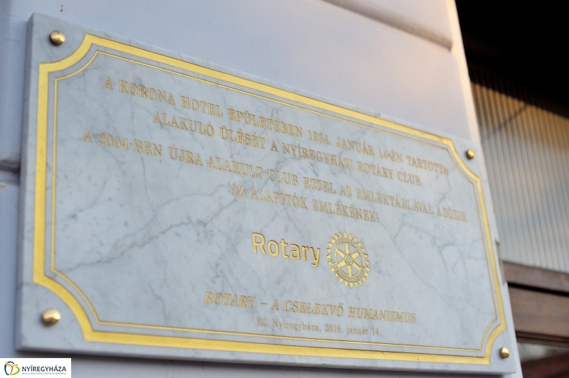 Rotary Club emléktábla avatás