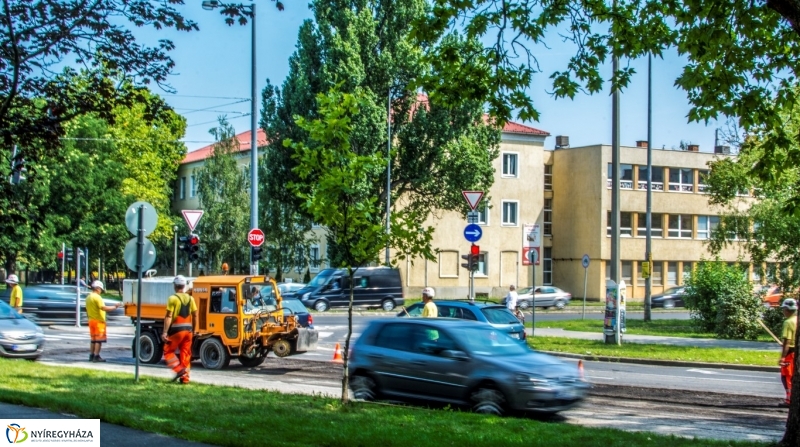 Felújítási munkálatok a Vasvári Pál utcán