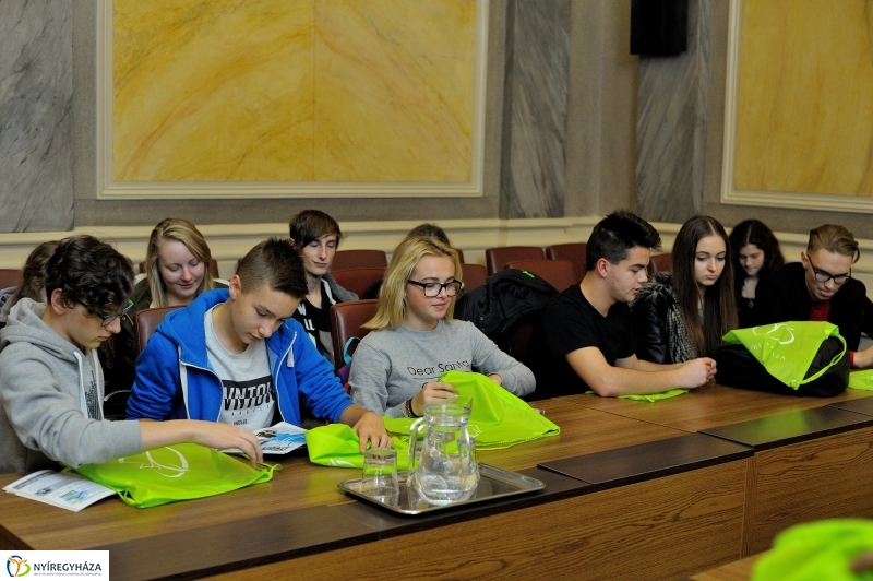 Külföldi diákok a Városházán - fotó Szarka Lajos