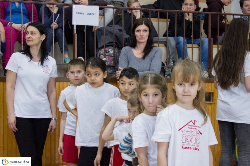 Sportos sorverseny a Bem iskolában - fotó Szarka Lajos