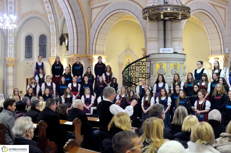 Jótékonysági koncert a székesegyházban - fotó Szarka Lajos