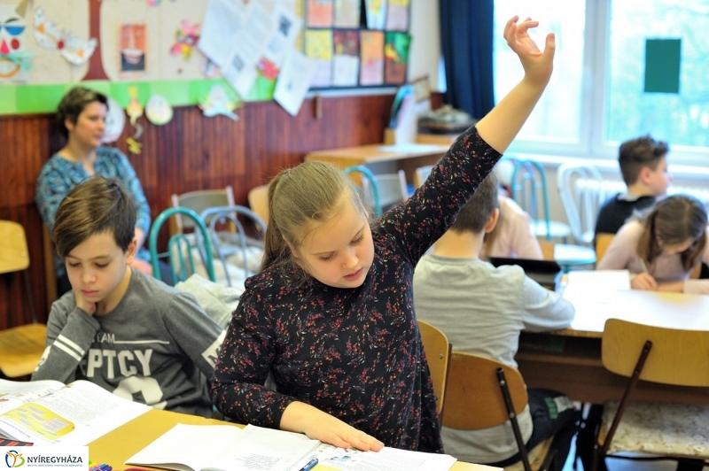 Nyílt nap az Arany gimiben - fotó Szarka Lajos