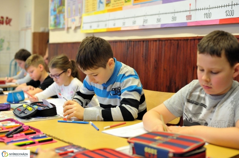 Nyílt nap az Arany gimiben - fotó Szarka Lajos