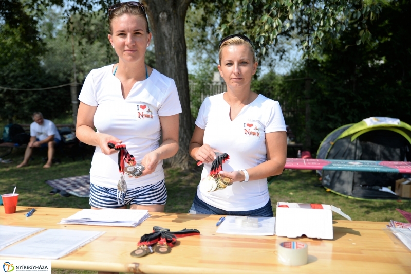 Strandbirkózás a Parkfürdő területén