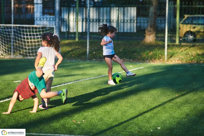 Egy nyári este a stadionban - fotó Szarka Lajos