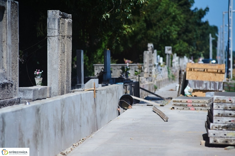 Északi temető kerítés munkálatai - fotó Szarka Lajos
