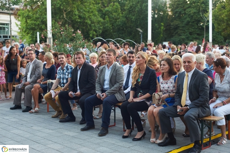 Nemzetközi Néptáncfesztivál 2017-1 - fotó Szarka Lajos