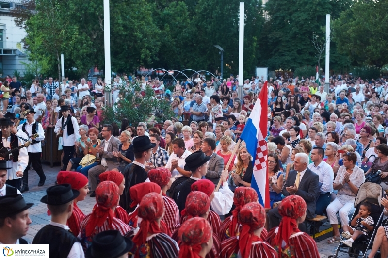 Nemzetközi Néptáncfesztivál 2017-1 - fotó Szarka Lajos