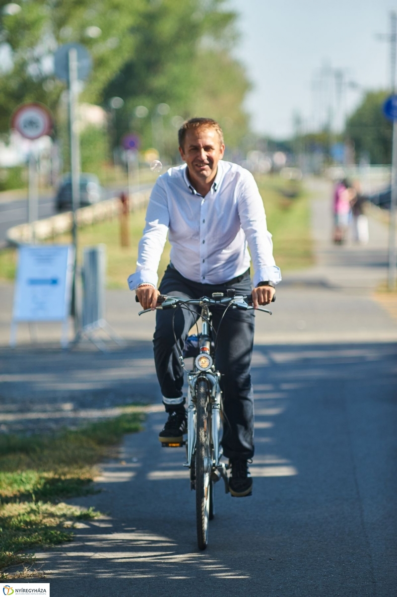 Tokaji kerékpárút átadó - fotó Szarka Lajos