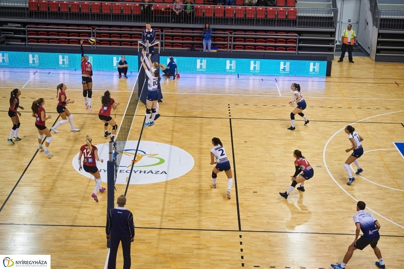 Fatum-Slavia női röplabda - fotó Szarka Lajos