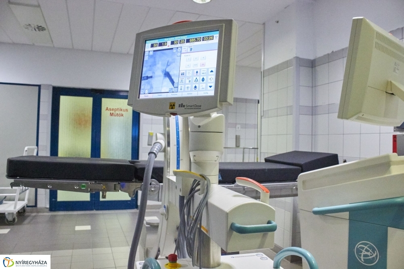 Új műtőasztal és röntgen a kórházban - fotó Szarka Lajos