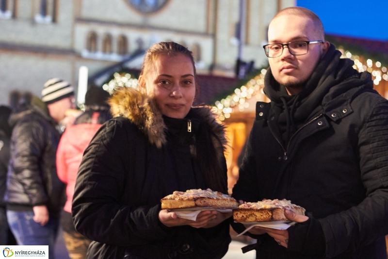 Advent remény gyertyája - fotó Szarka Lajos