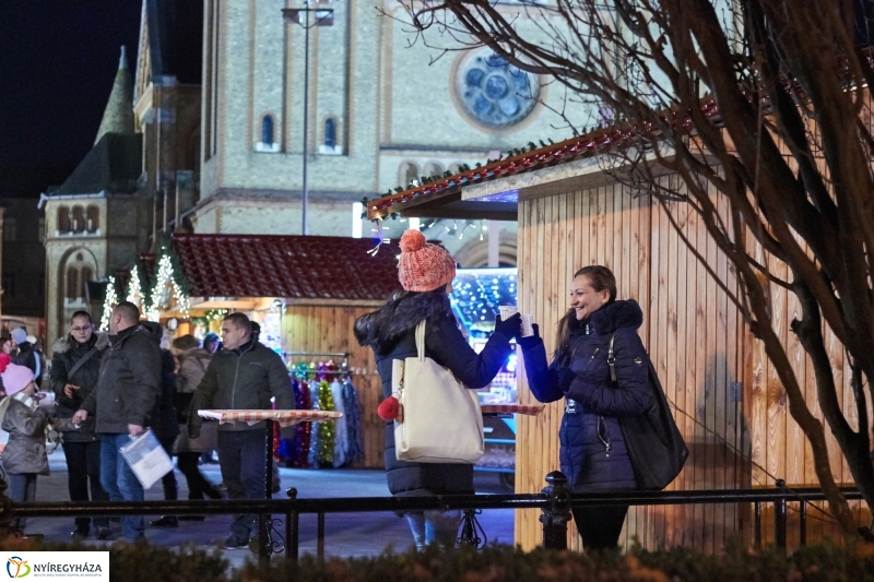 Advent remény gyertyája - fotó Szarka Lajos