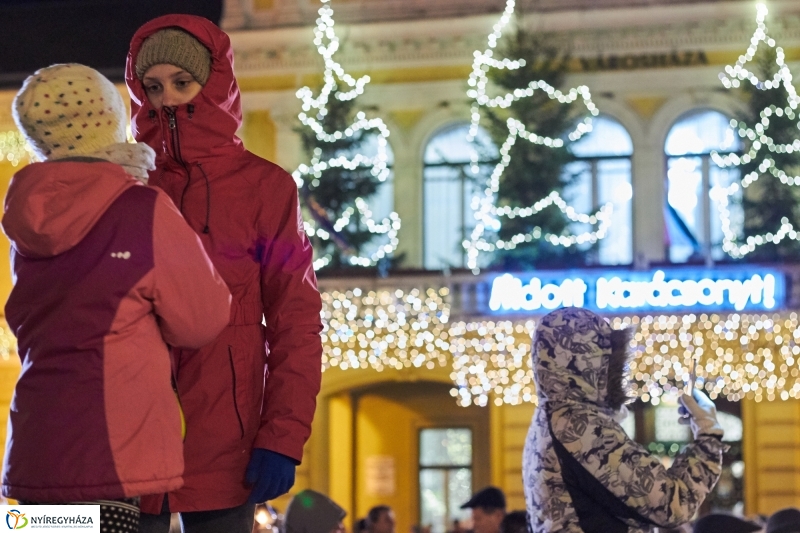 Advent remény gyertyája - fotó Szarka Lajos