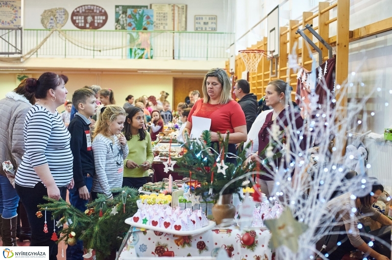 Adventi forgatag Nyírszőlősön - fotó Szarka Lajos