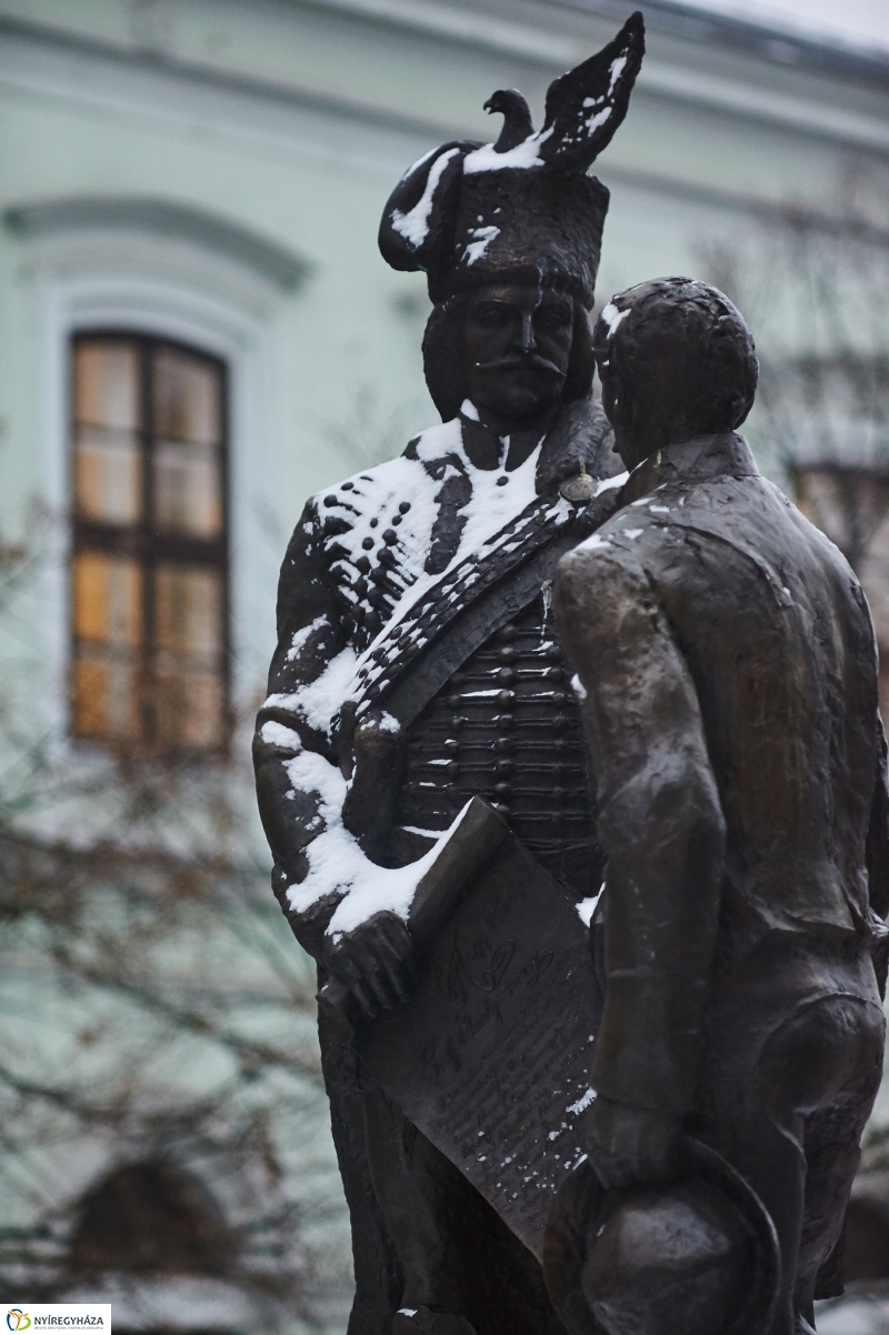 Téli pillanatok a belvárosban - fotó Szarka Lajos