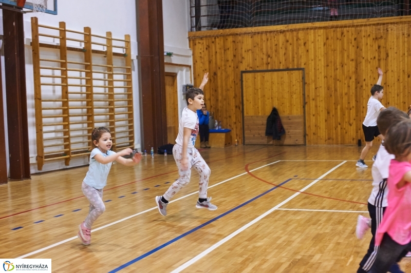 Mozdulj Nyíregyháza Kölyökatlétika - fotó Szarka Lajos