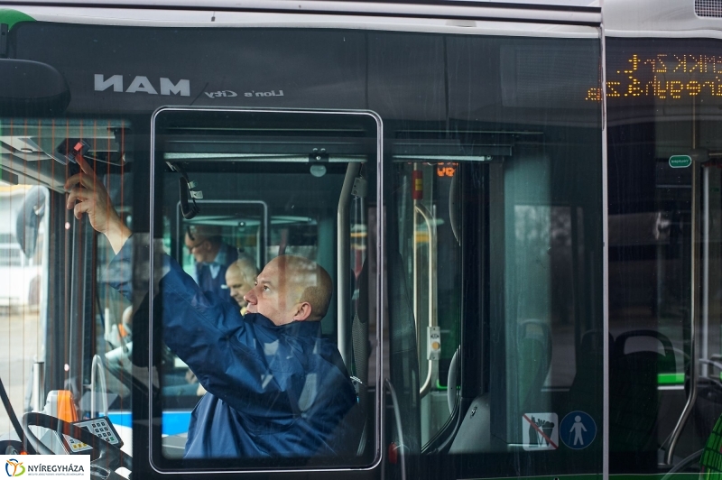 Vonalbejárás az új buszokkal - fotó Szarka Lajos