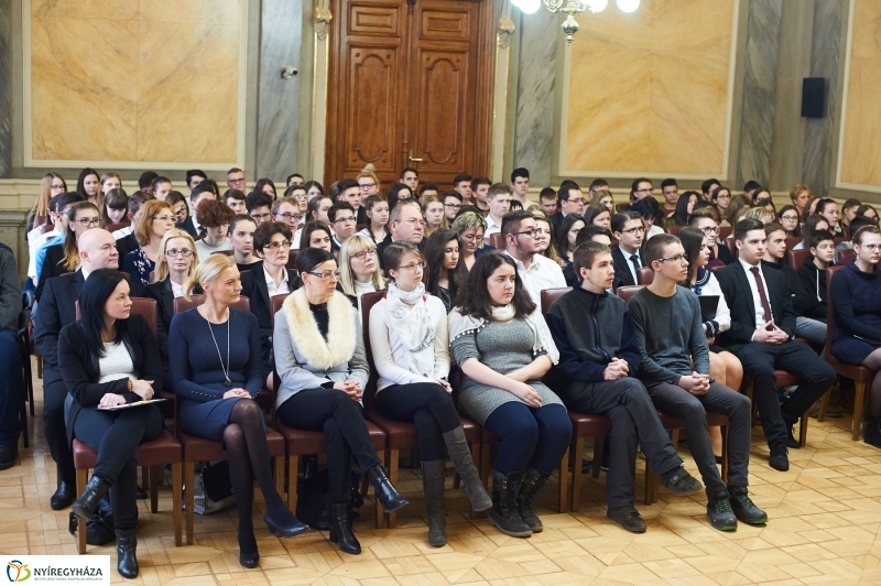 Irodalmi pályázat díjazottjai - fotó Szarka Lajos