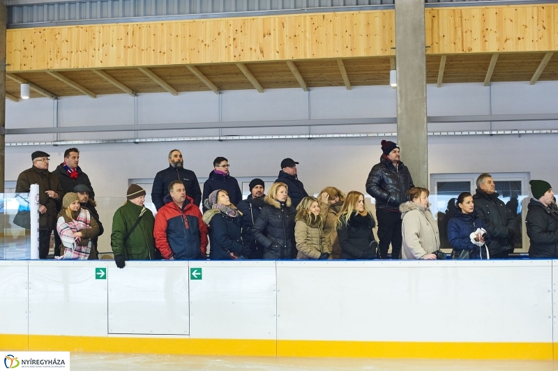 Városi Jégpálya avató 1 - fotó Szarka Lajos