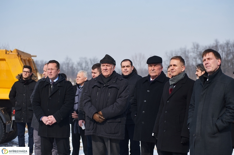 Nyugati elkerülő út alapkőletétele - fotó Szarka Lajos