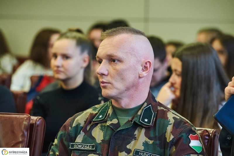 Hadtörténeti konferencia az egyetemen - fotó Szarka Lajos