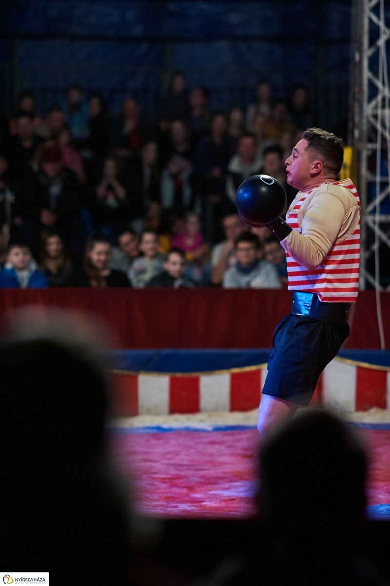 Circus America Nyíregyházán - fotó Szarka Lajos