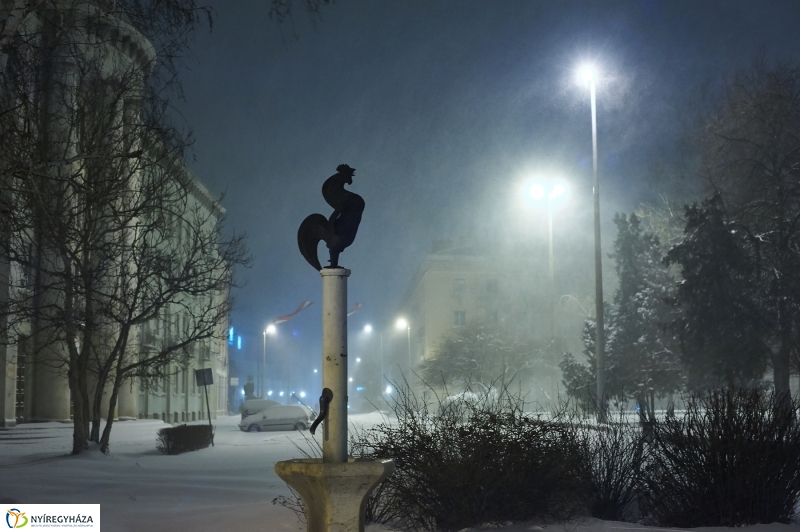 Tél a tavaszban éjfél után - fotó Szarka Lajos