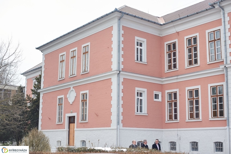 Felújított Inczédy iskola - fotó Szarka Lajos