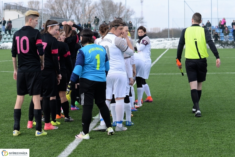 Városi derbi a női focistáknál - fotó Trifonov Éva