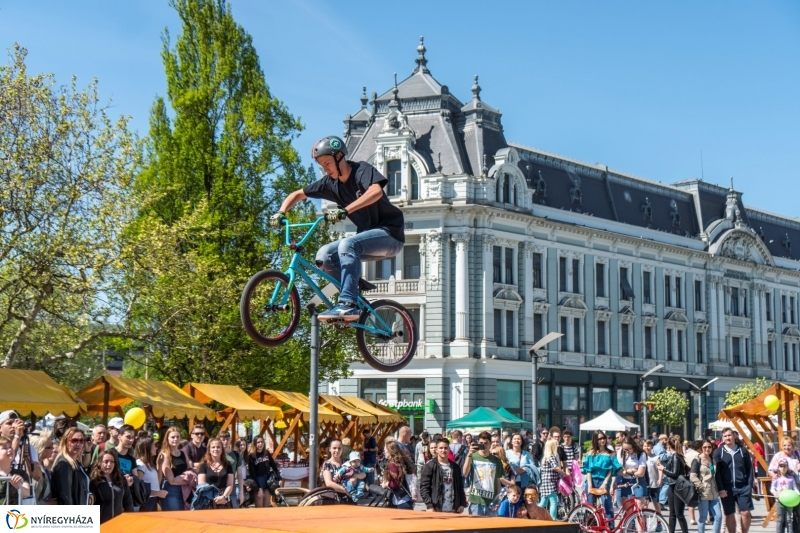 Bmx bemutató a Hello Nyíregyházán - fotó Kohut Árpád