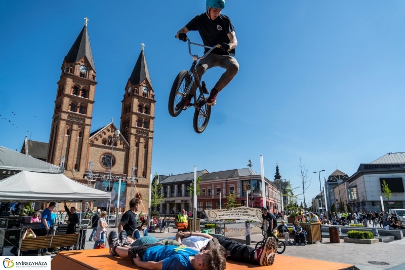 Bmx bemutató a Hello Nyíregyházán - fotó Kohut Árpád