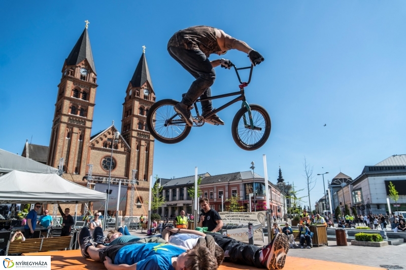 Bmx bemutató a Hello Nyíregyházán - fotó Kohut Árpád