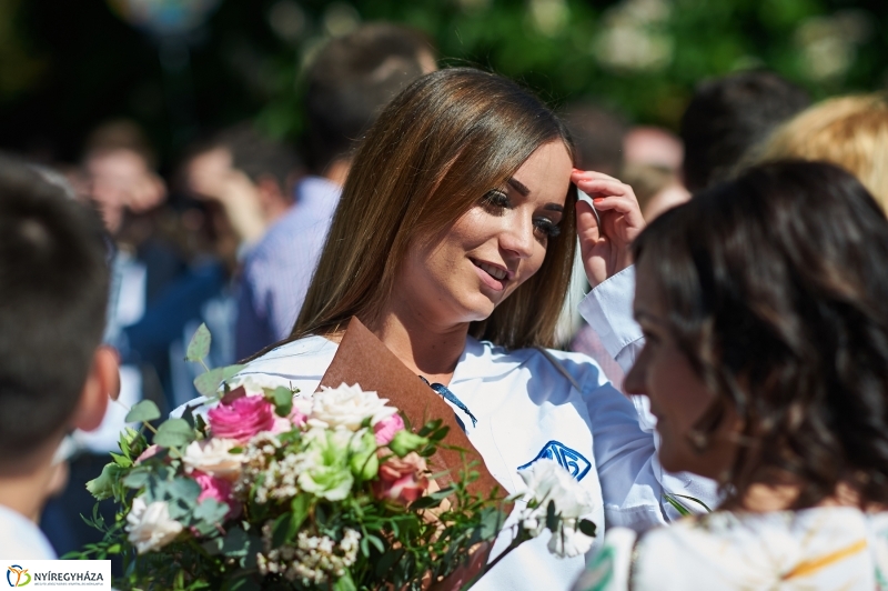 Ballagás a Zrínyi gimnáziumban - fotó Szarka Lajos