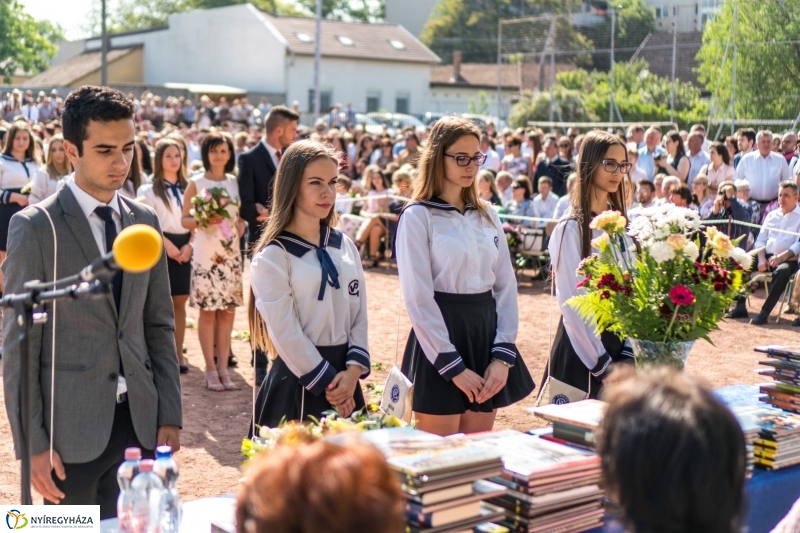 Ballagás a Vasvári Pál Gimnáziumban 2. - Fotó Kohut Árpád