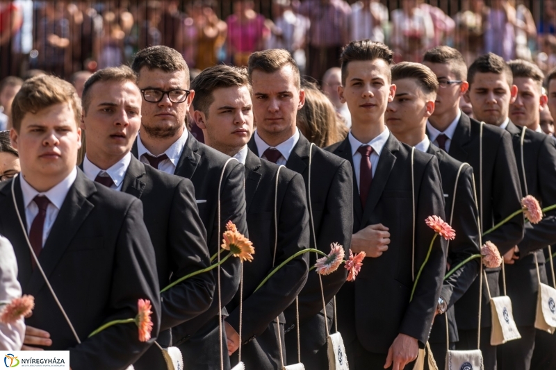 Ballagás a Vasvári Pál Gimnáziumban 2. - Fotó Kohut Árpád