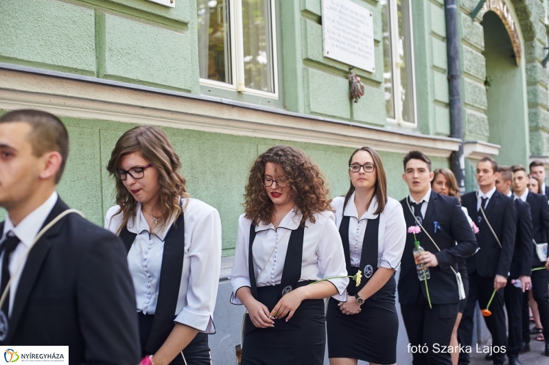 Ballagás a Kölcsey gimnáziumban - fotó Szarka Lajos