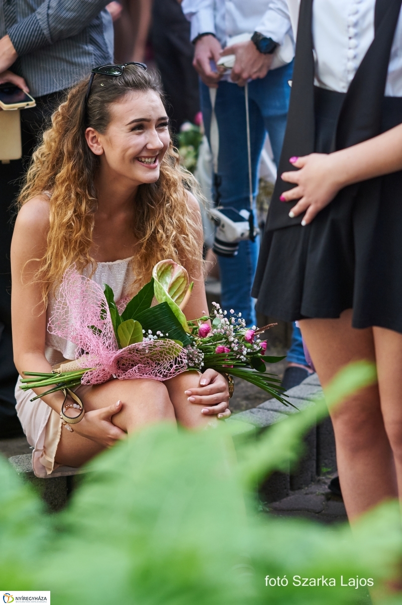 Ballagás a Kölcsey gimnáziumban - fotó Szarka Lajos