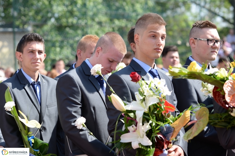 Szombaton a Bánki végzősei ballagtak - fotó Trifonov Éva