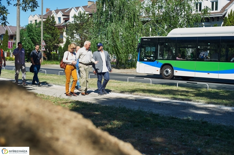 Helyszíni szemle a Korányi utcán - fotó Szarka Lajos