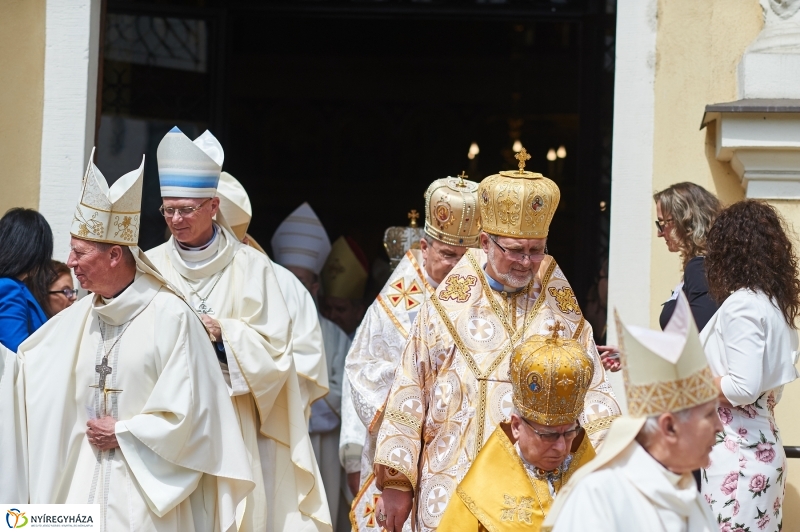 Püspökké szentelték Szocska A. Ábelt - fotó Szarka Lajos