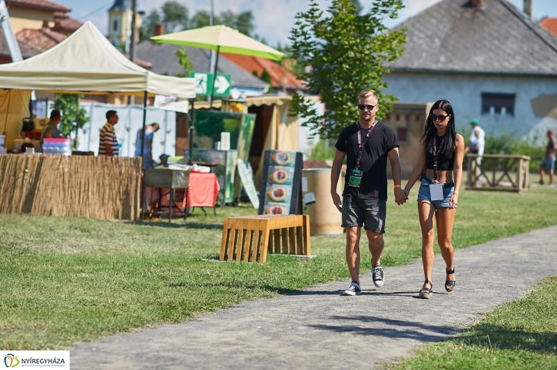 Startolt a fesztivál - fotó Szarka Lajos