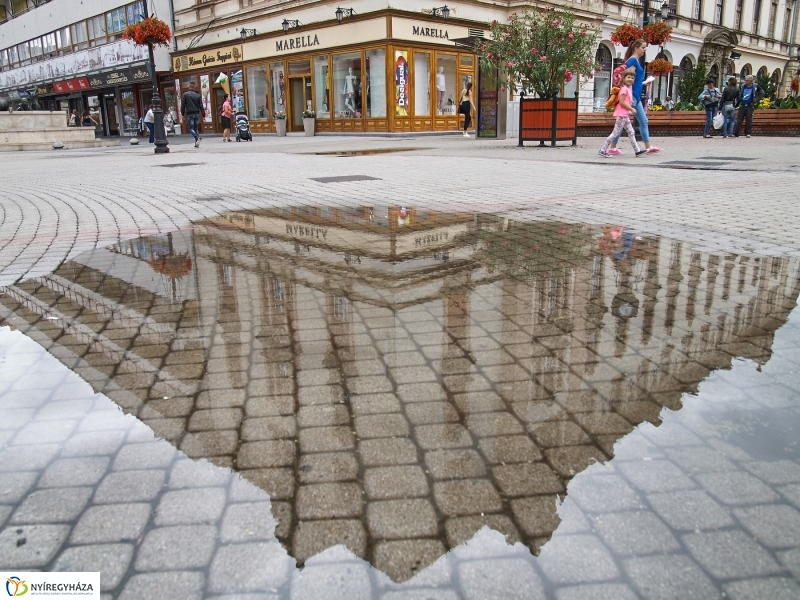 Borús, nyári belváros - fotó Szarka Lajos